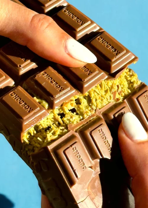 Chocbox Dubai Chocolate Pistachio Knafeh Stuffed Chocolate Bar Kit With Reusable Chocolate Bar Mold